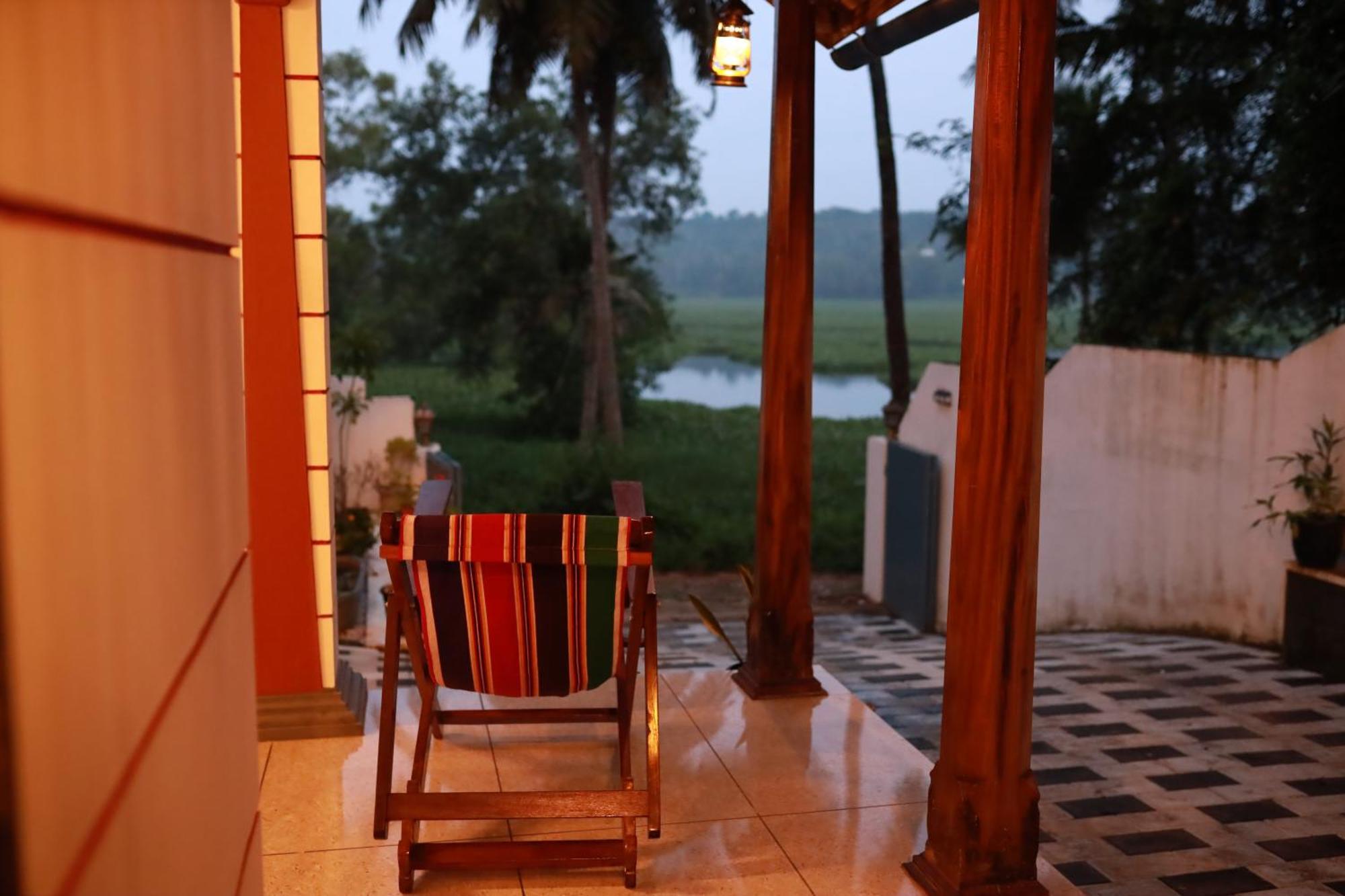 Kovalam Lake View Villa Vellayani Экстерьер фото