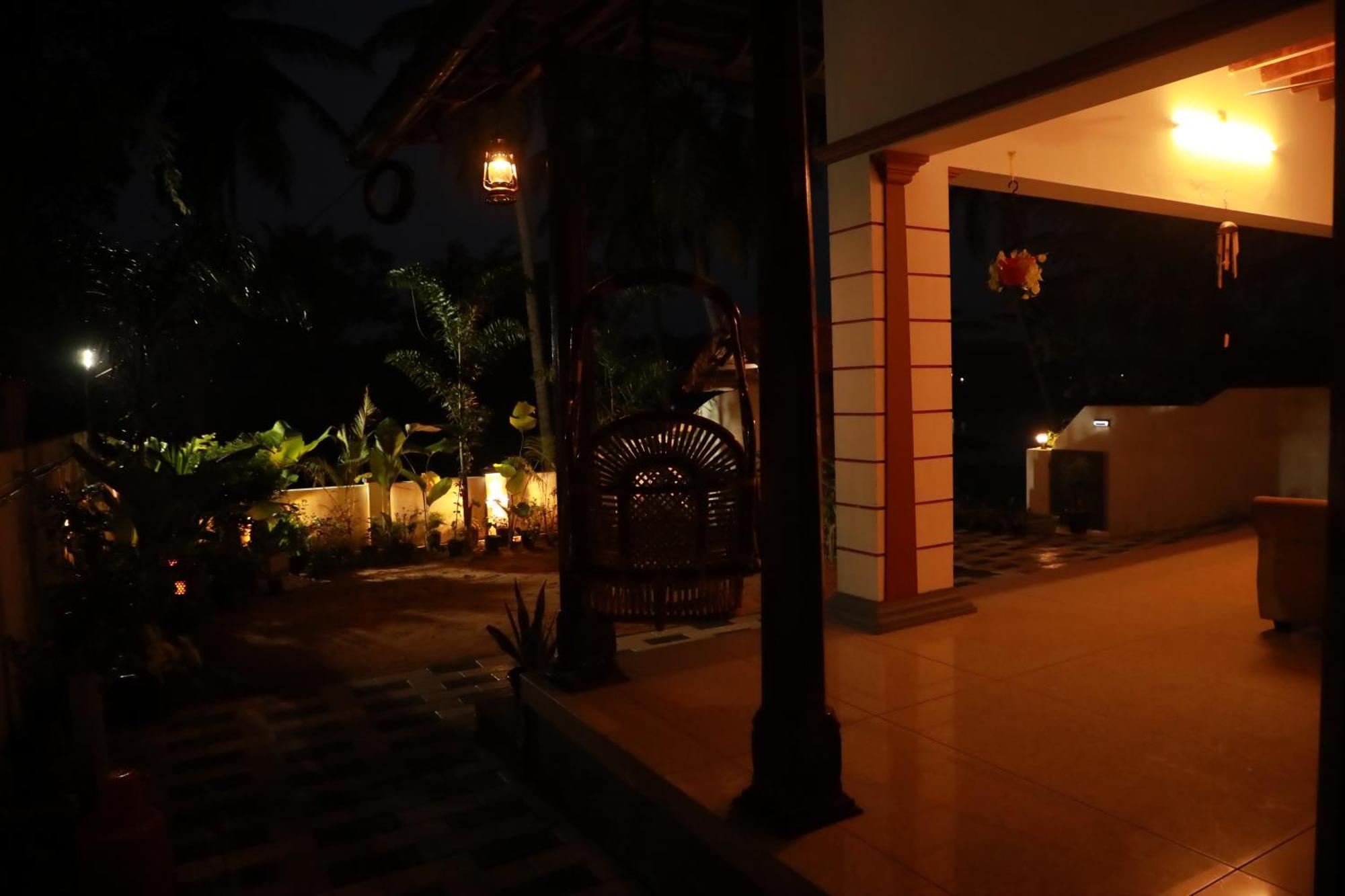 Kovalam Lake View Villa Vellayani Экстерьер фото