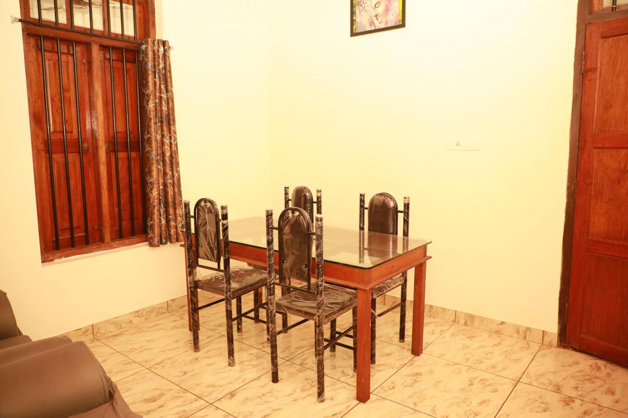 Kovalam Lake View Villa Vellayani Экстерьер фото