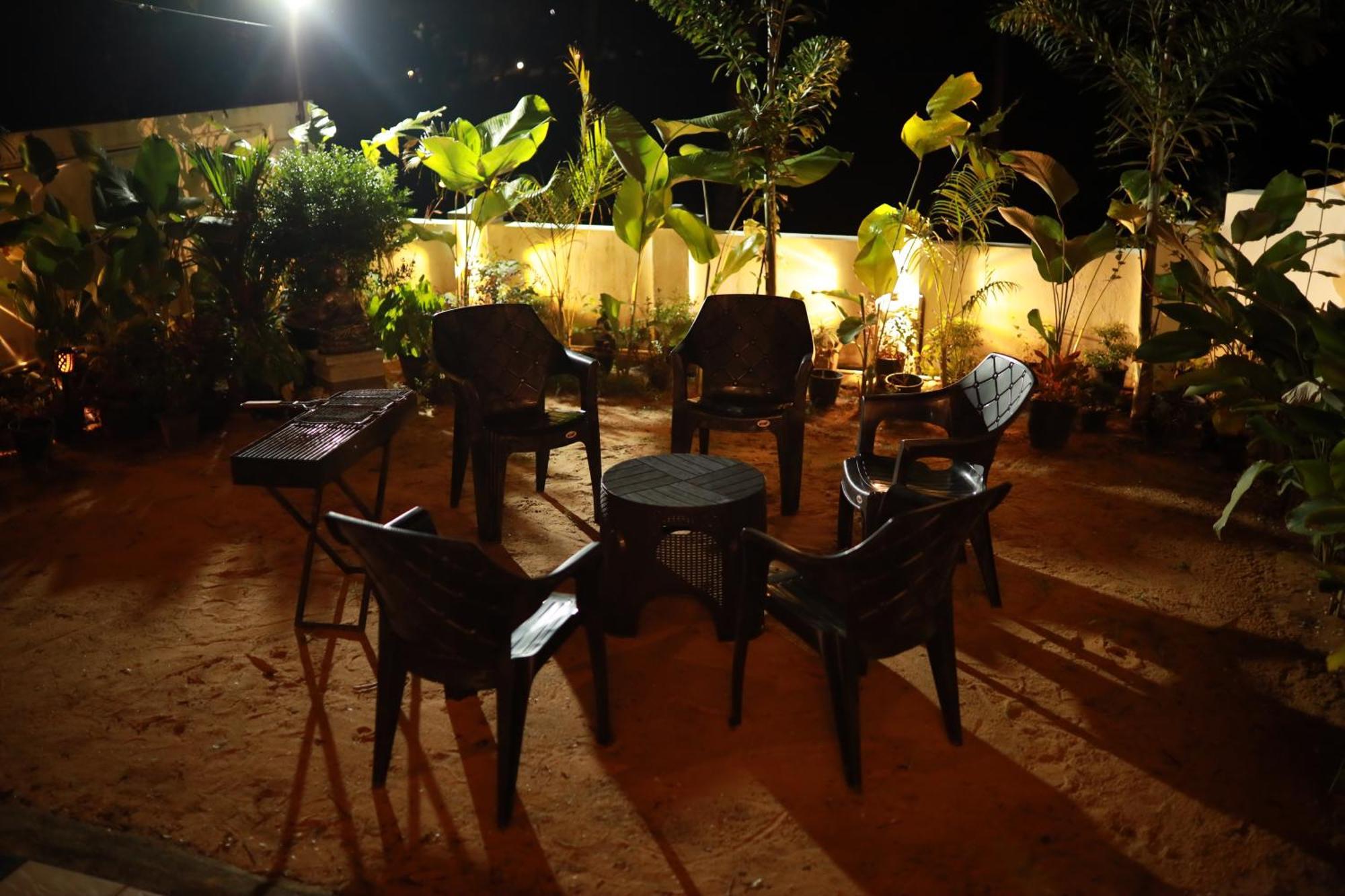Kovalam Lake View Villa Vellayani Экстерьер фото